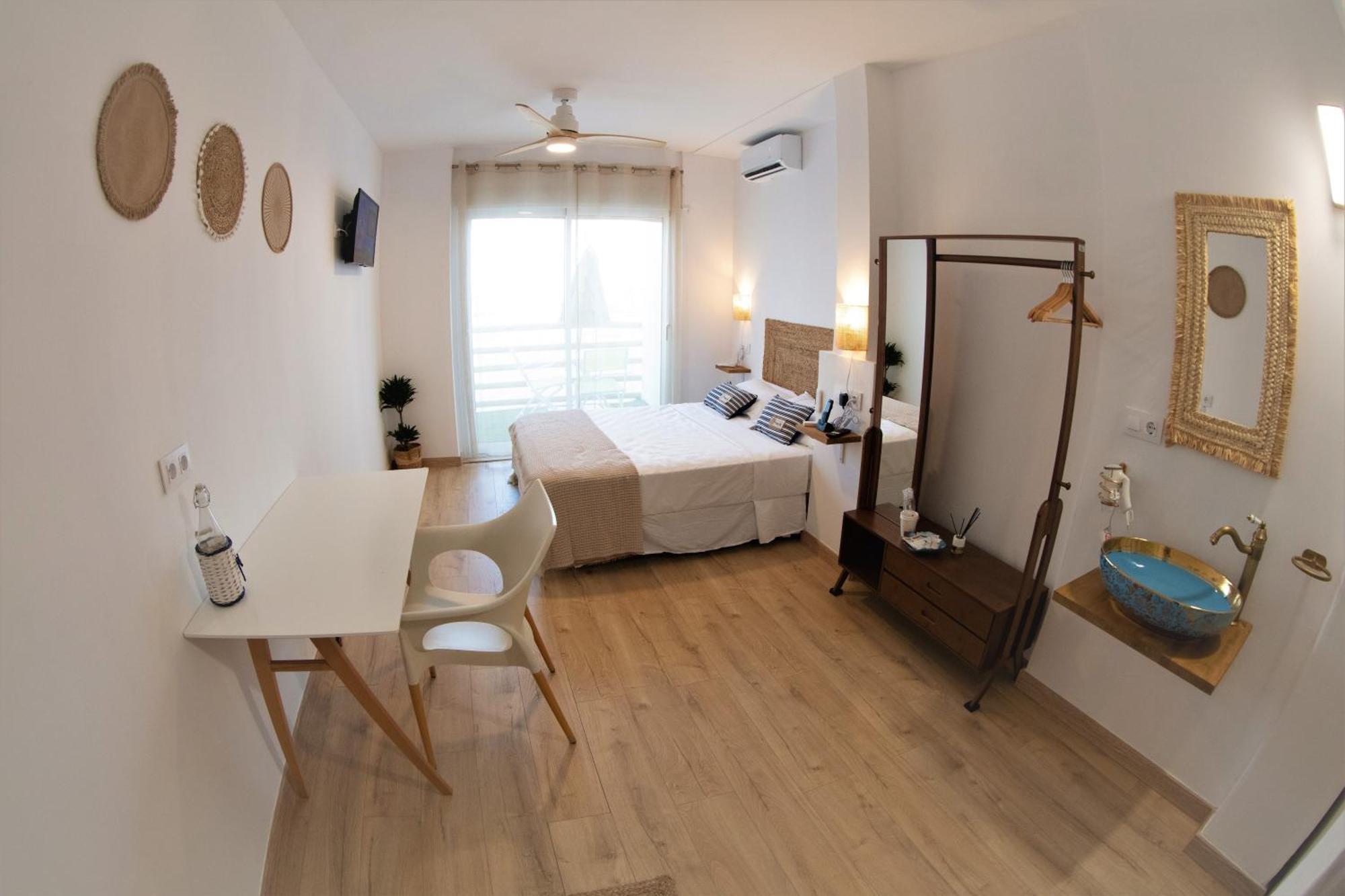 Hostal Playa Dreams Nautico Adults Garrucha Exterior photo